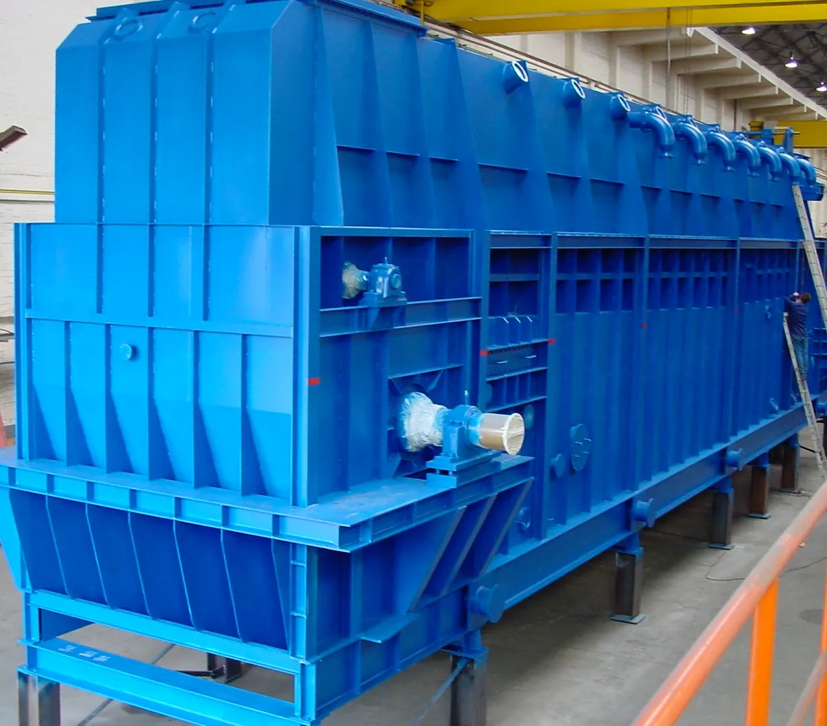 Extractor Assembly
